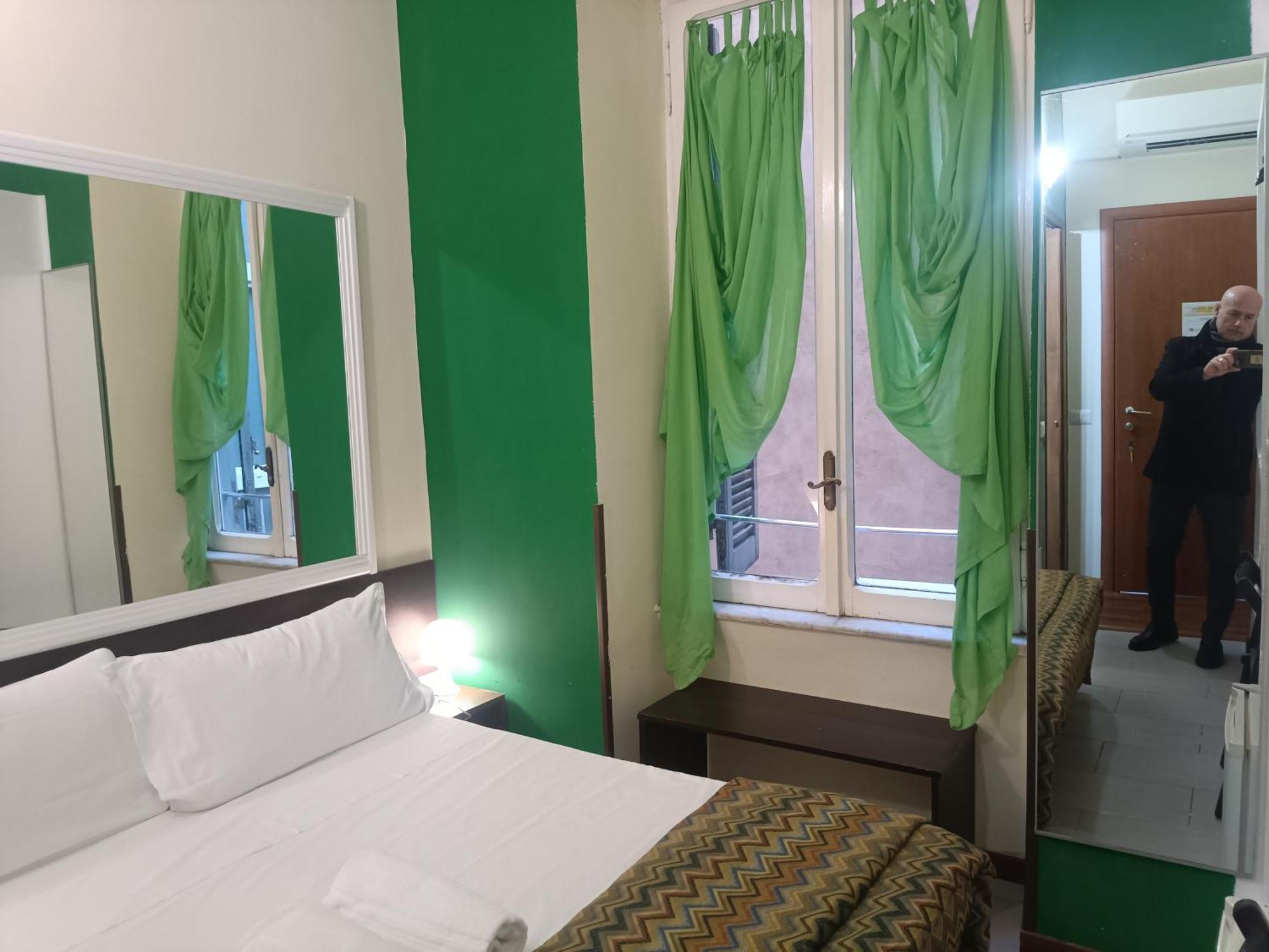 Enjoy Roma Bed & Breakfast エクステリア 写真