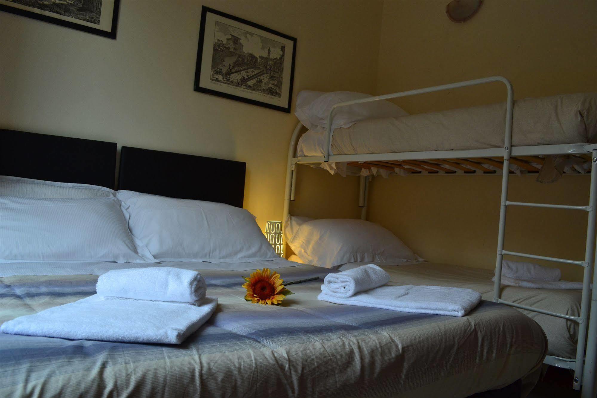 Enjoy Roma Bed & Breakfast エクステリア 写真