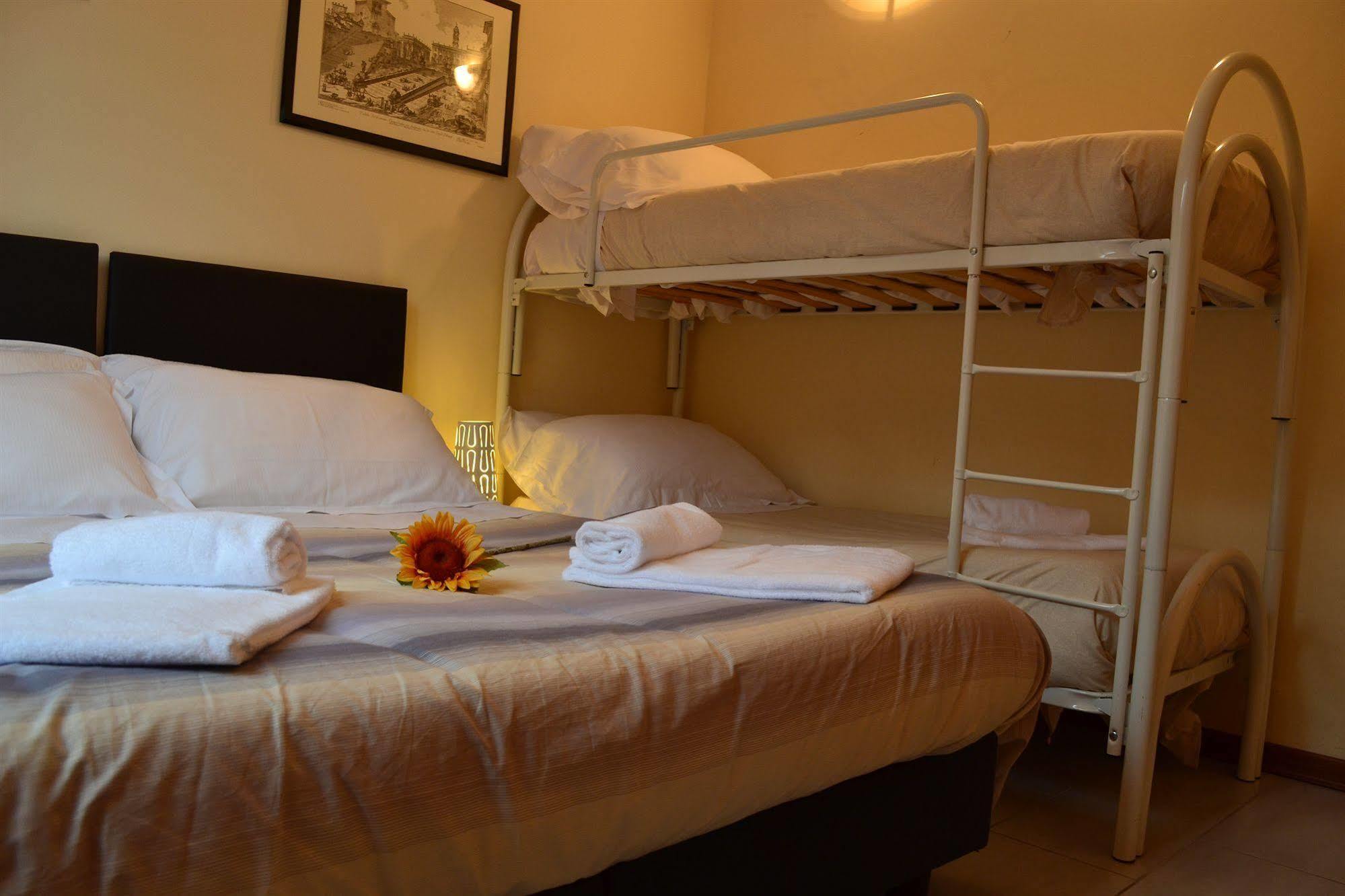 Enjoy Roma Bed & Breakfast エクステリア 写真